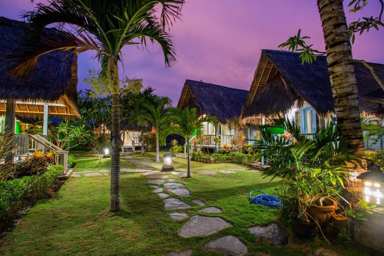 TS Hut Lembongan Hotel Bagian luar foto